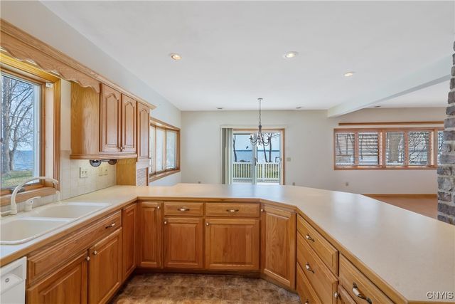 28 Wedgeworth Drive, West Monroe, NY 13167