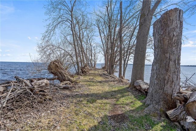 28 Wedgeworth Drive, West Monroe, NY 13167