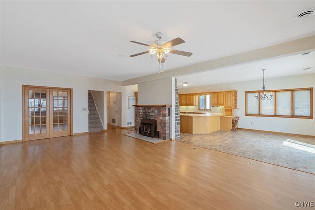 28 Wedgeworth Drive, West Monroe, NY 13167