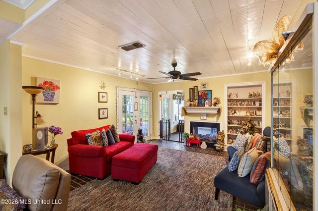 88386 E Diamondhead Drive, Diamondhead, MS 39525