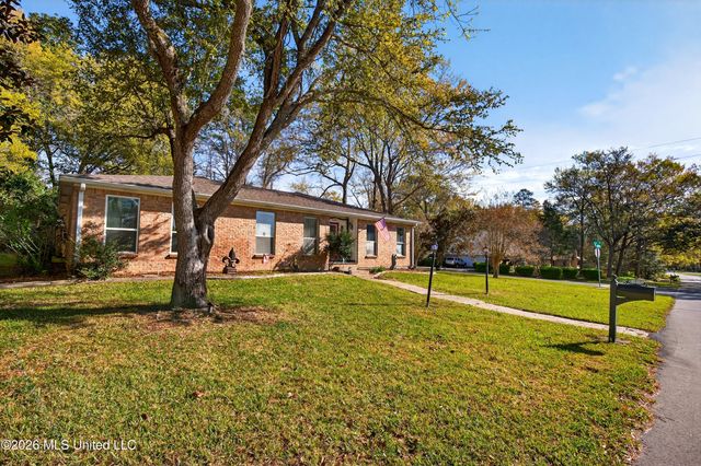 88386 E Diamondhead Drive, Diamondhead, MS 39525