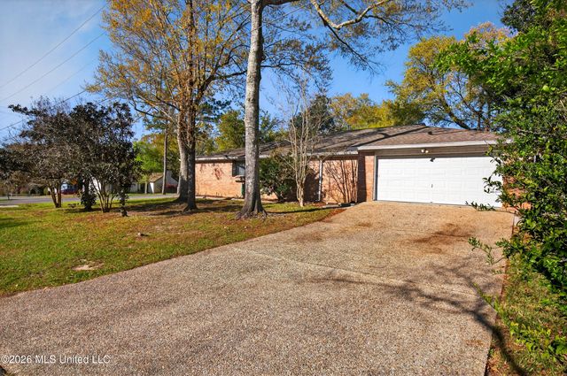 88386 E Diamondhead Drive, Diamondhead, MS 39525