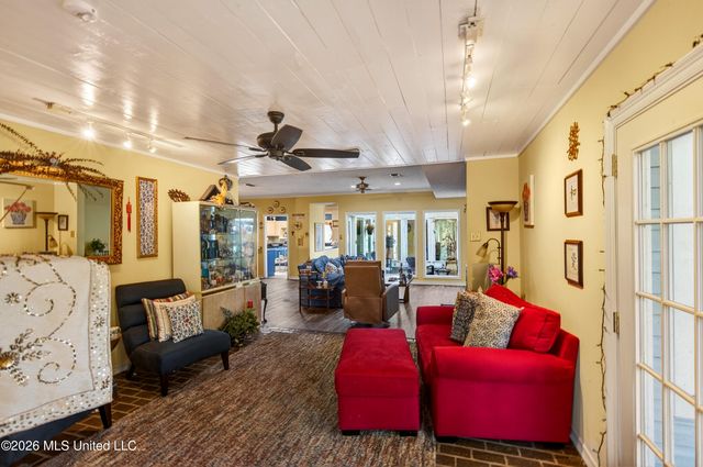 88386 E Diamondhead Drive, Diamondhead, MS 39525