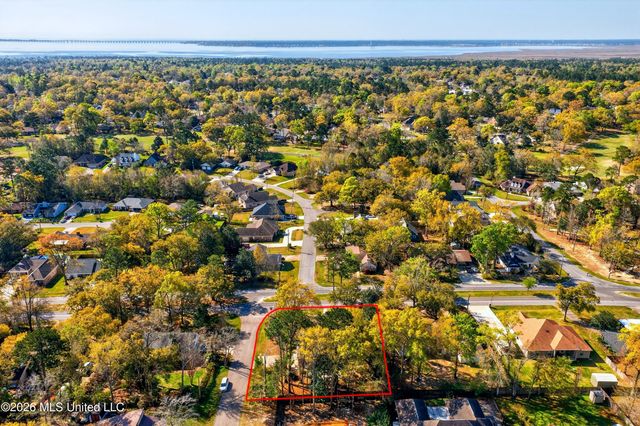 88386 E Diamondhead Drive, Diamondhead, MS 39525