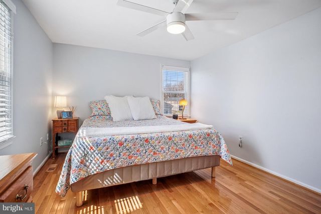 12729 FANTASIA DR, Herndon, VA 20170