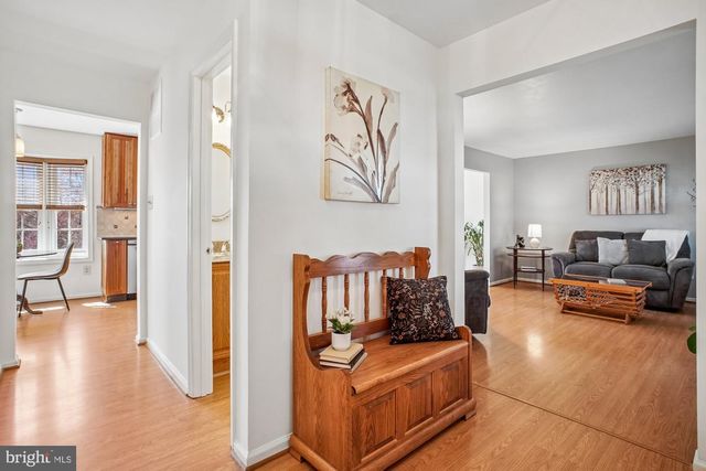 12729 FANTASIA DR, Herndon, VA 20170