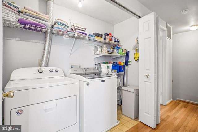 12729 FANTASIA DR, Herndon, VA 20170