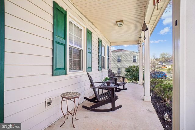 12729 FANTASIA DR, Herndon, VA 20170