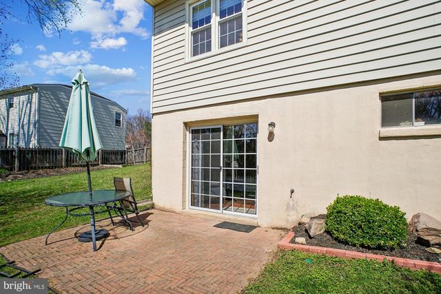 12729 FANTASIA DR, Herndon, VA 20170