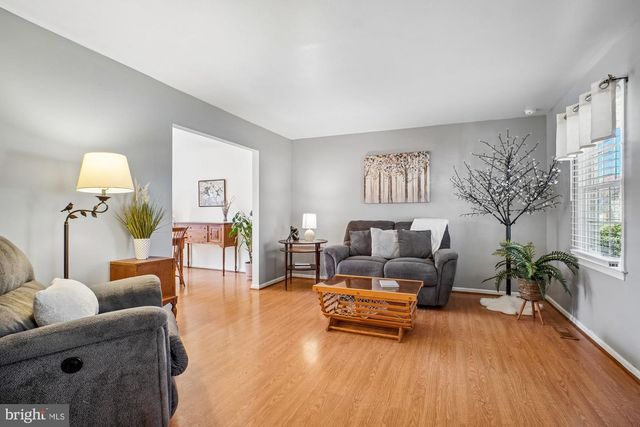 12729 FANTASIA DR, Herndon, VA 20170