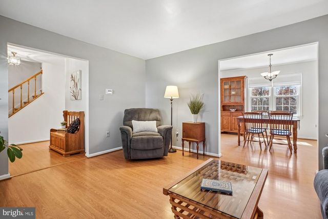 12729 FANTASIA DR, Herndon, VA 20170