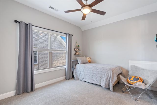 1706 Sorrell Park Dr, Spring Hill, TN 37174