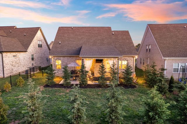 1706 Sorrell Park Dr, Spring Hill, TN 37174