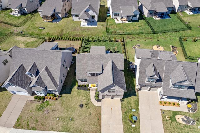 1706 Sorrell Park Dr, Spring Hill, TN 37174