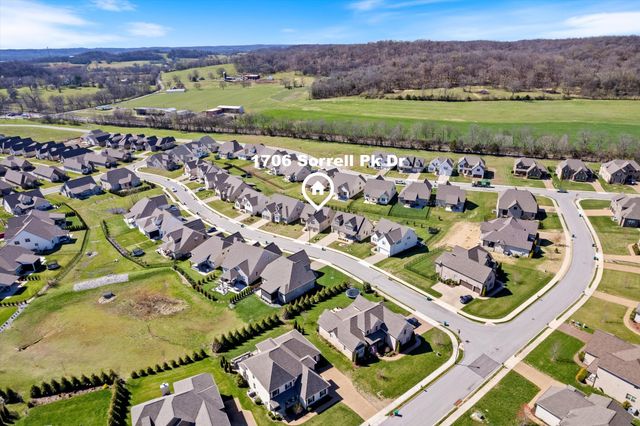 1706 Sorrell Park Dr, Spring Hill, TN 37174
