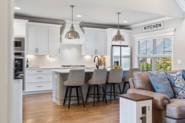 1706 Sorrell Park Dr, Spring Hill, TN 37174