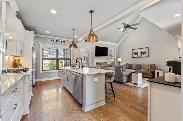 1706 Sorrell Park Dr, Spring Hill, TN 37174