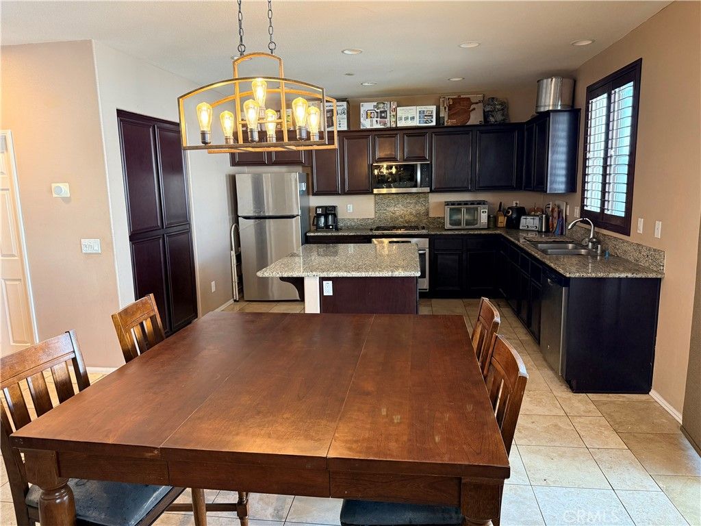 26860 Sugarite Canyon, Moreno Valley, CA 92555 — photo 2