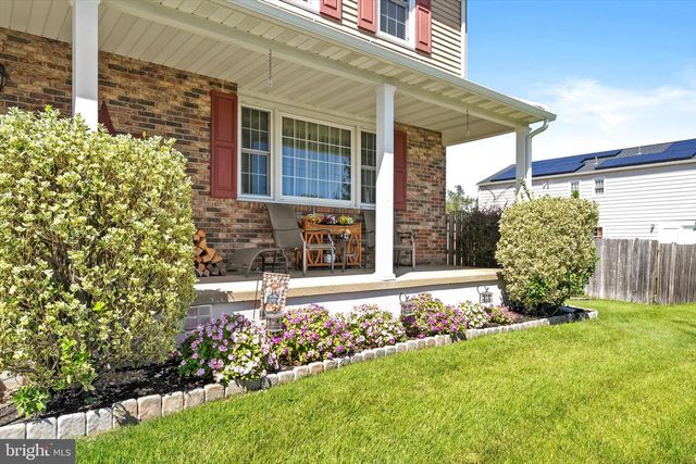 11 HOLLYNOLL DR, Hamilton, NJ 08619
