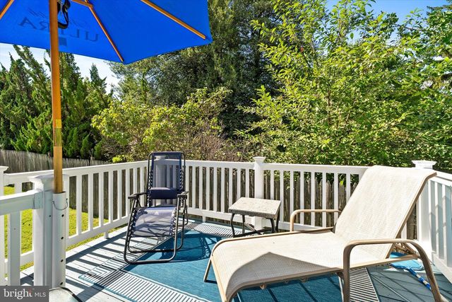 11 HOLLYNOLL DR, Hamilton, NJ 08619