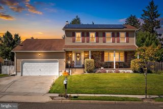 11 HOLLYNOLL DR, Hamilton, NJ 08619