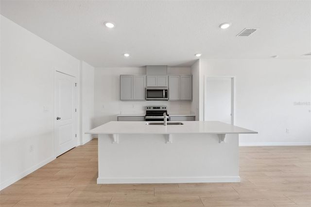 4922 MARSHELDER STREET, Apopka, FL 32712