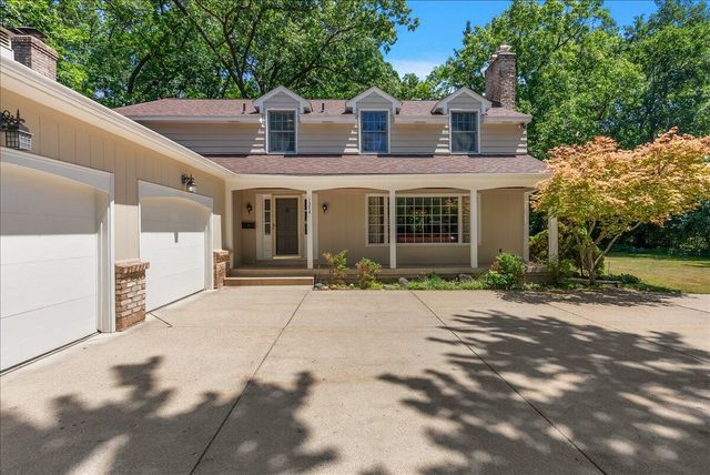 1354 Cornell Avenue Se, East Grand Rapids, MI 49506