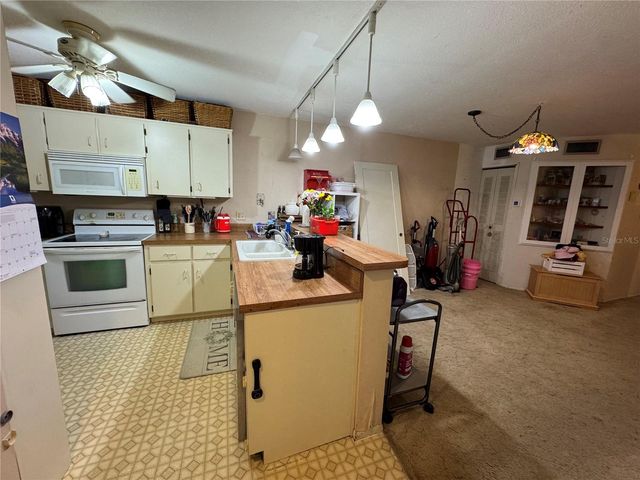 2372 OAK PARK WAY 104, Orlando, FL 32822