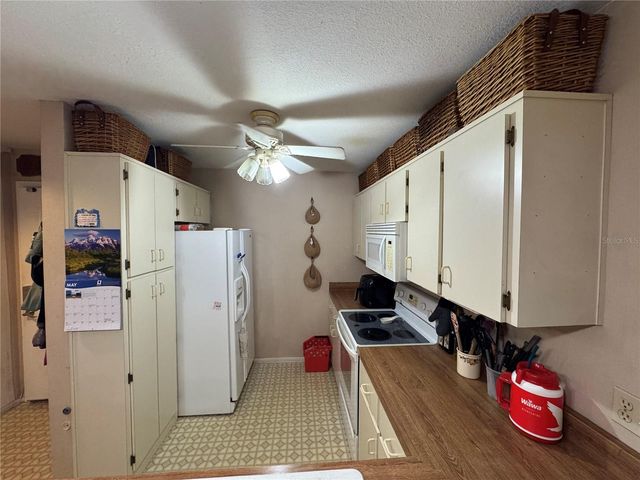 2372 OAK PARK WAY 104, Orlando, FL 32822