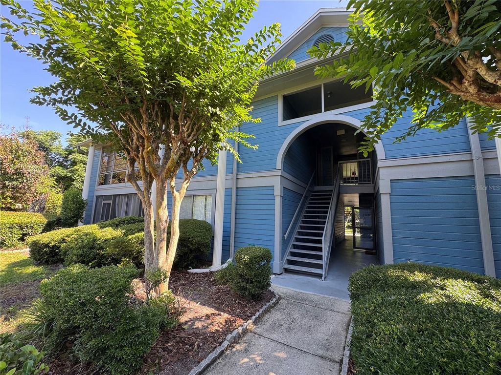 2372 OAK PARK WAY 104, Orlando, FL 32822