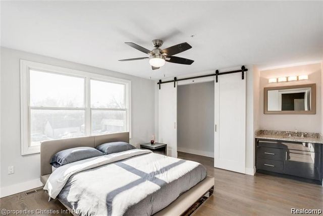 642 W 11 MILE Road, Royal Oak, MI 48067