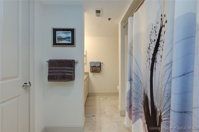 1 Riverpointe Plaza 321, Jeffersonville, IN 47130