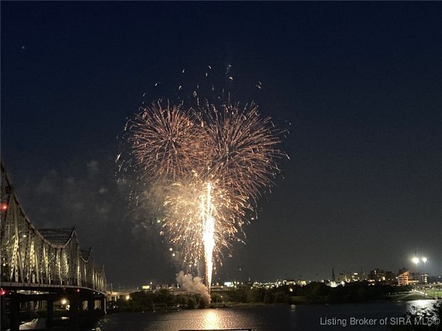 1 Riverpointe Plaza 321, Jeffersonville, IN 47130