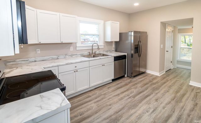 1908 Hercules Avenue, Evansville, IN 47711