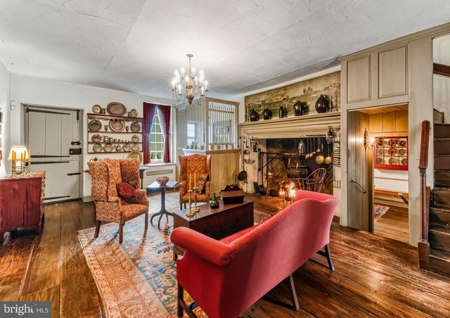 1349 KINGS HWY, Pilesgrove, NJ 08098