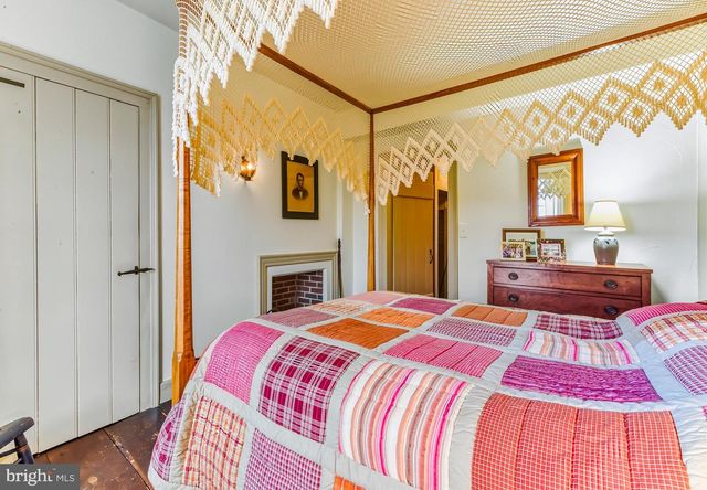 1349 KINGS HWY, Pilesgrove, NJ 08098