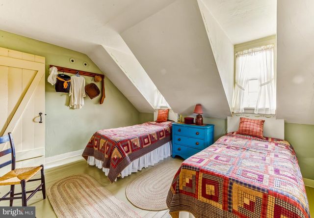 1349 KINGS HWY, Pilesgrove, NJ 08098