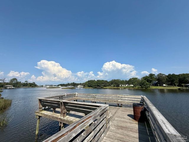 502 Chaseville St, Pensacola, FL 32507
