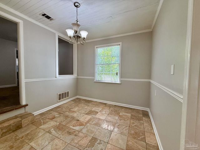 502 Chaseville St, Pensacola, FL 32507