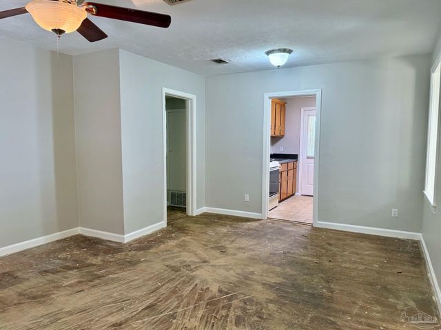 502 Chaseville St, Pensacola, FL 32507