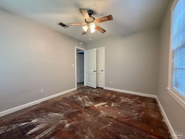 502 Chaseville St, Pensacola, FL 32507