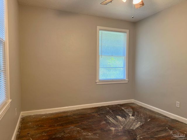 502 Chaseville St, Pensacola, FL 32507
