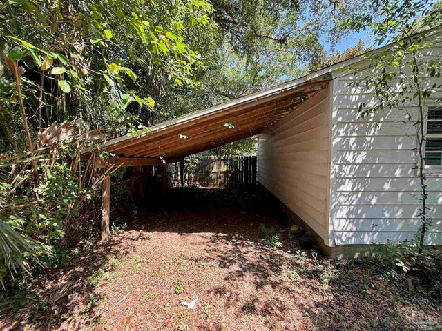 502 Chaseville St, Pensacola, FL 32507