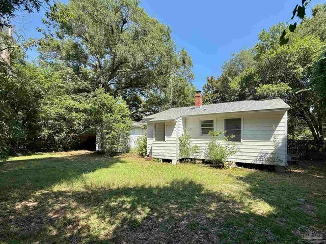 502 Chaseville St, Pensacola, FL 32507