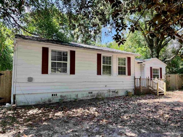 502 Chaseville St, Pensacola, FL 32507