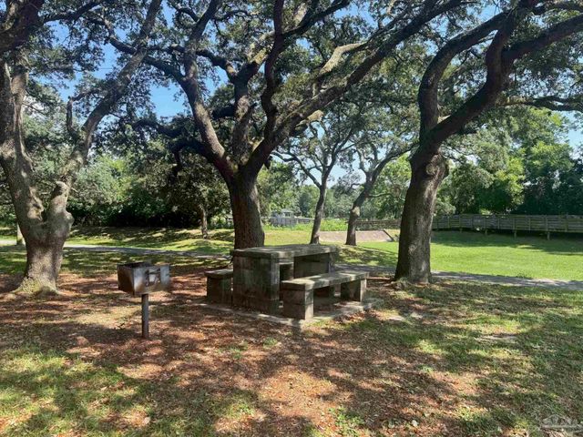 502 Chaseville St, Pensacola, FL 32507