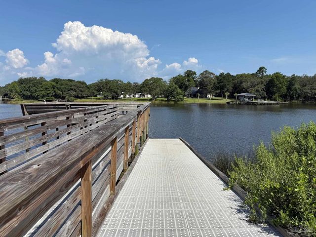 502 Chaseville St, Pensacola, FL 32507