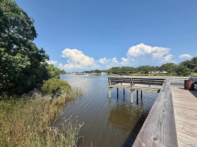 502 Chaseville St, Pensacola, FL 32507
