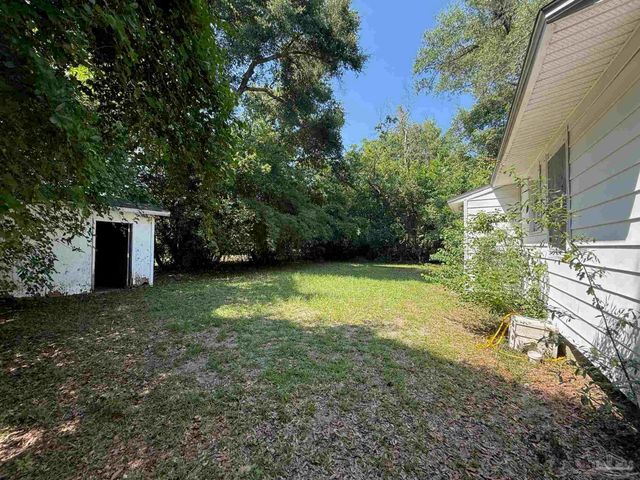 502 Chaseville St, Pensacola, FL 32507
