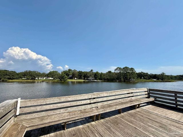 502 Chaseville St, Pensacola, FL 32507